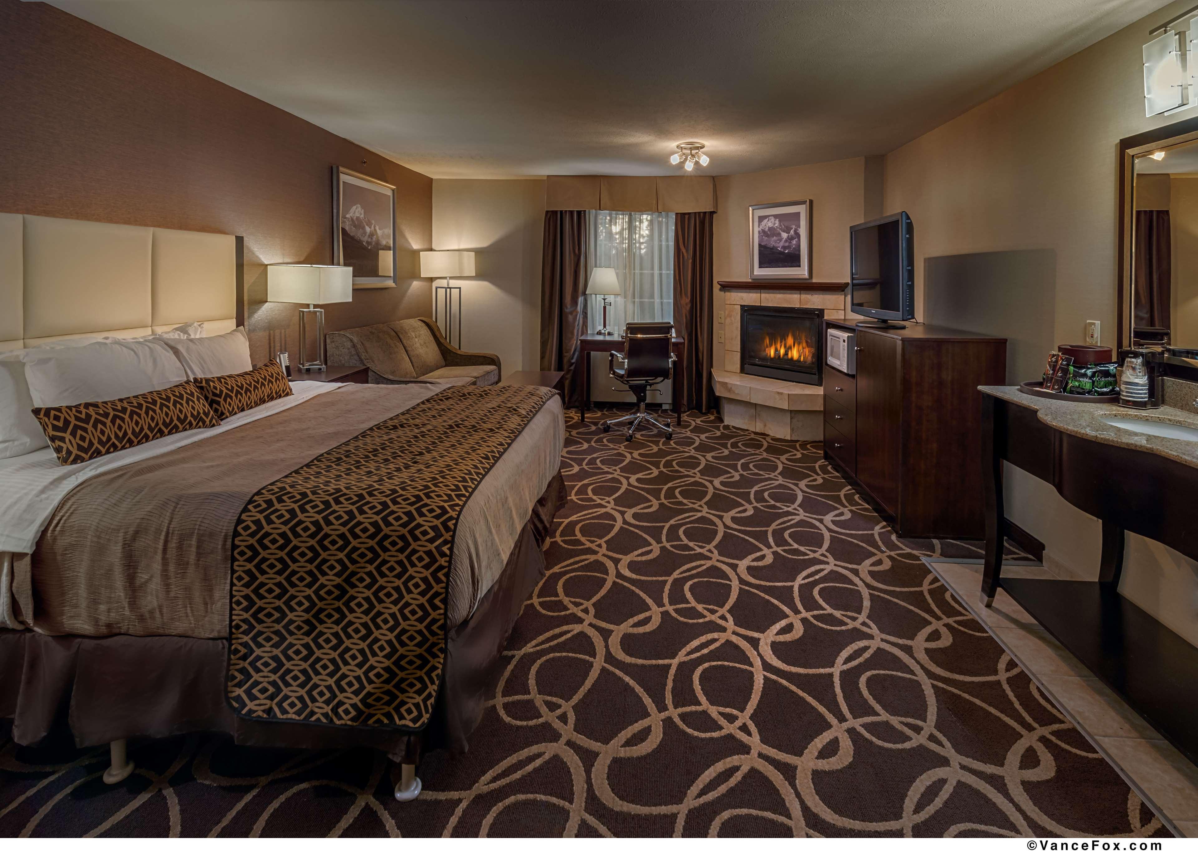 Western Pioneer Park Hotel